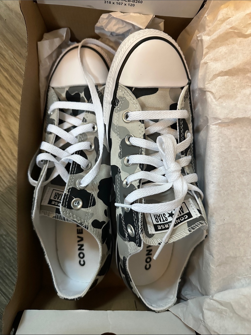 Converse All Star Low Top Sneakers - Black gray area Camo womens 9.5 NEW